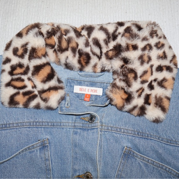 Denim Jacket with Leopard Print Detachable Collar - Picture 2 of 4